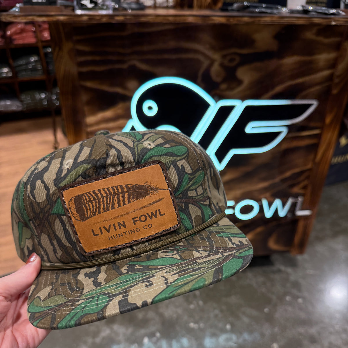 Squar Leather Patch Logo Green Leaf Rope Hat